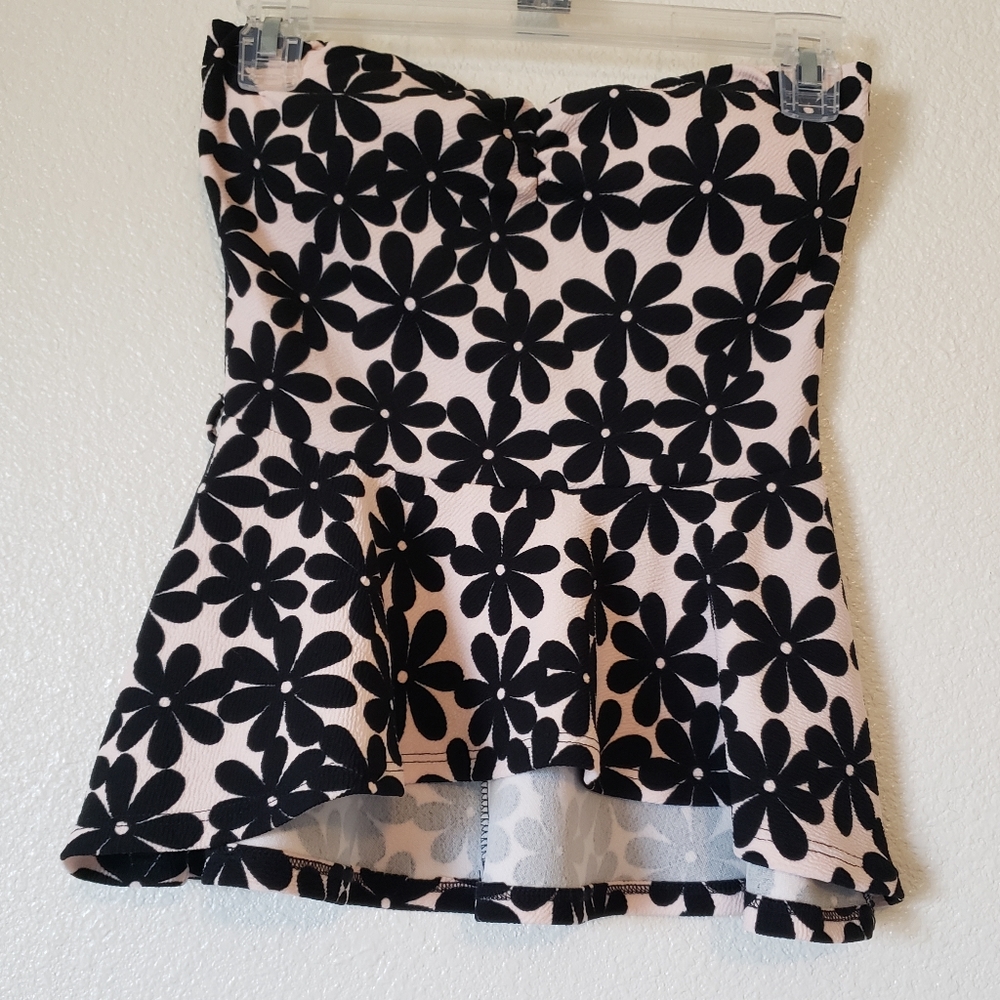 Strapless top